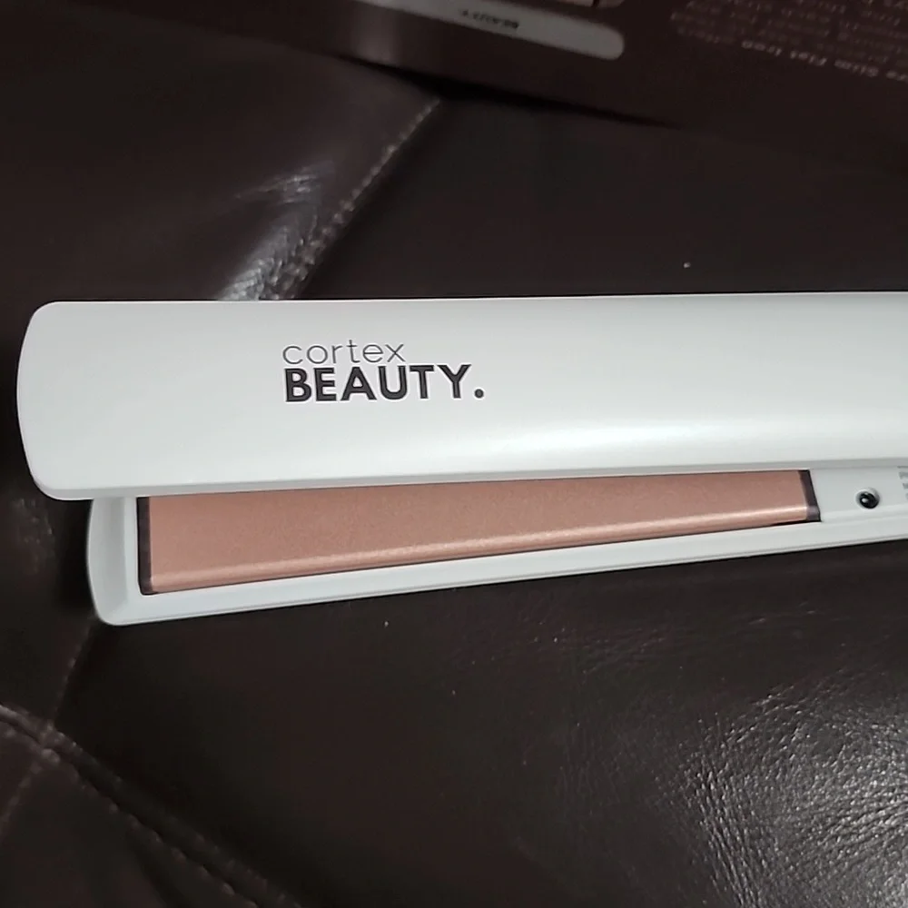 Brand New Cortex Beauty Ultra Slim 1' Digital Flat Iron Hair Straightener